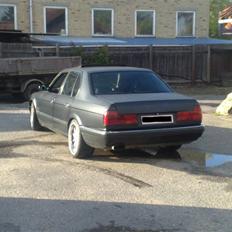 BMW E32 735i **SOLGT**