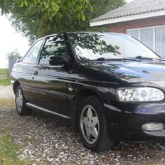 Ford Escort.1.8i 16v sport.