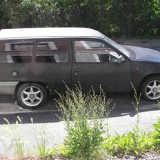 Opel kadett caravan