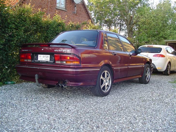 Mitsubishi Galant Dynamic VR4 Solgt - bagenden er sku meget fed på sådan en vogn billede 5