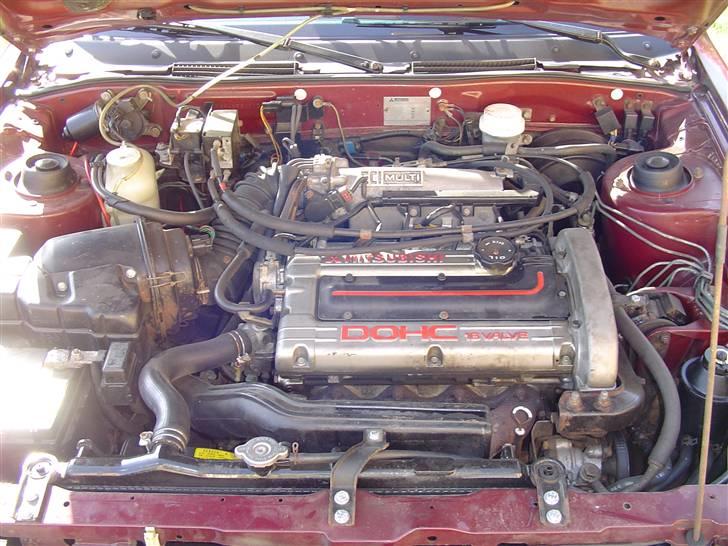 Mitsubishi Galant Dynamic VR4 Solgt - Motor uden K&N billede 6