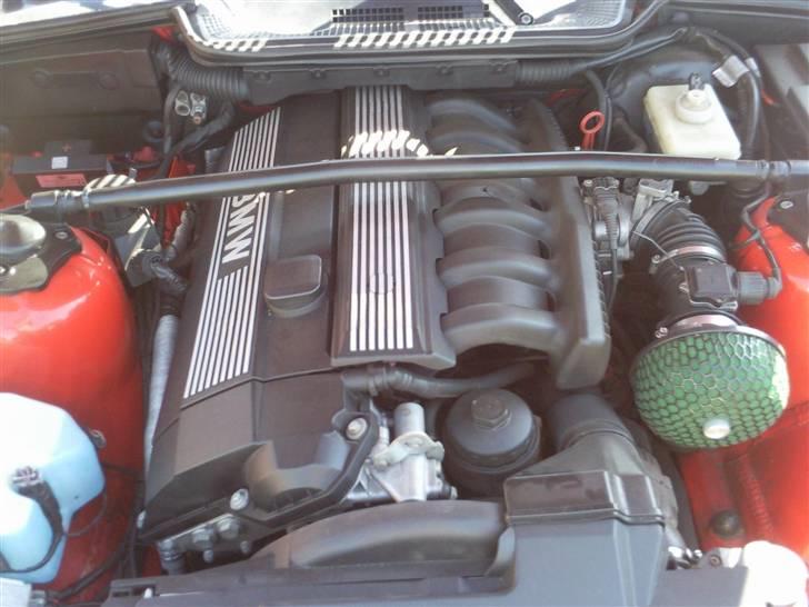 BMW 328i byttet billede 12