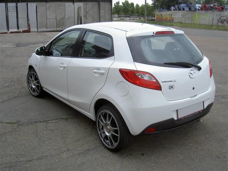 Mazda 2 Advance -SOLGT- billede 7