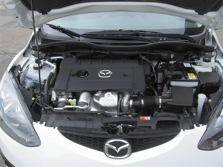 Mazda 2 Advance -SOLGT- billede 13
