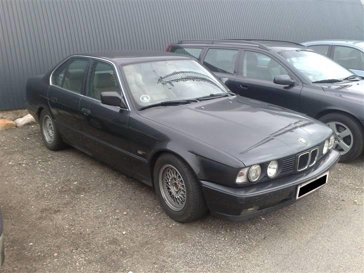 BMW E34 525i "BIMSE" Stjålet - Lige da jeg havde fået den, inden den blev vasket... billede 2