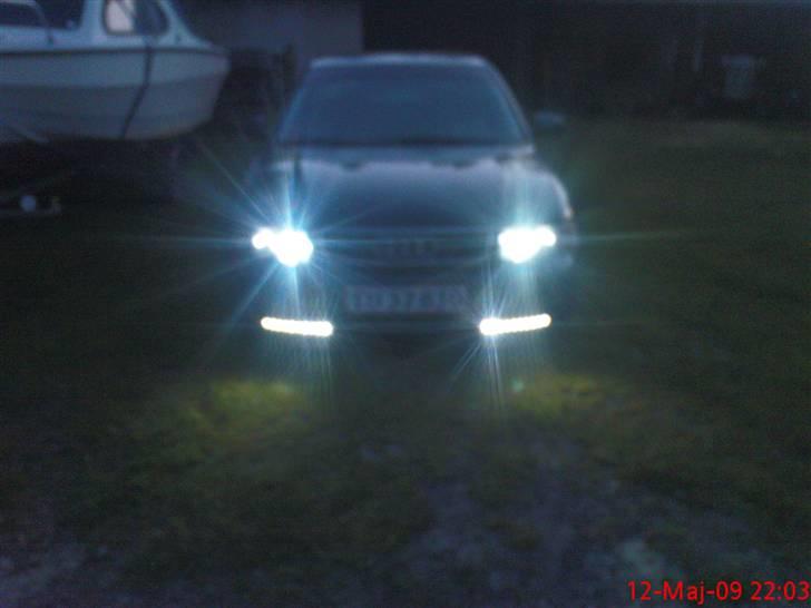 Audi a4 1,8 T - Hjemmelavet diode stribe i kofangeren.. Ikke så nemt at se på billede, men det ser godt ud. billede 9