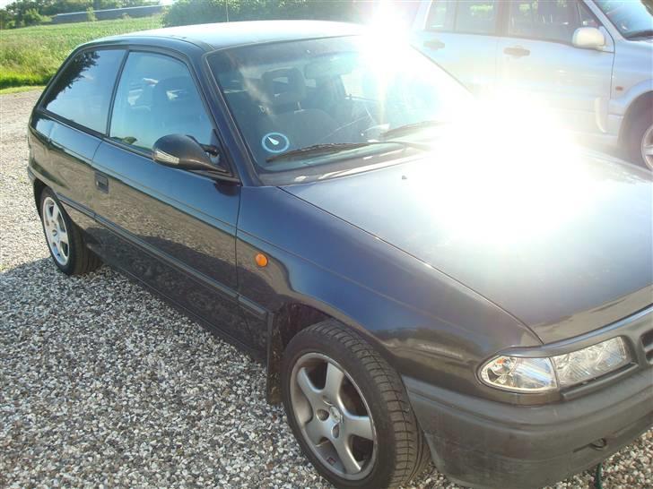 Opel astra f    SOLGT billede 2
