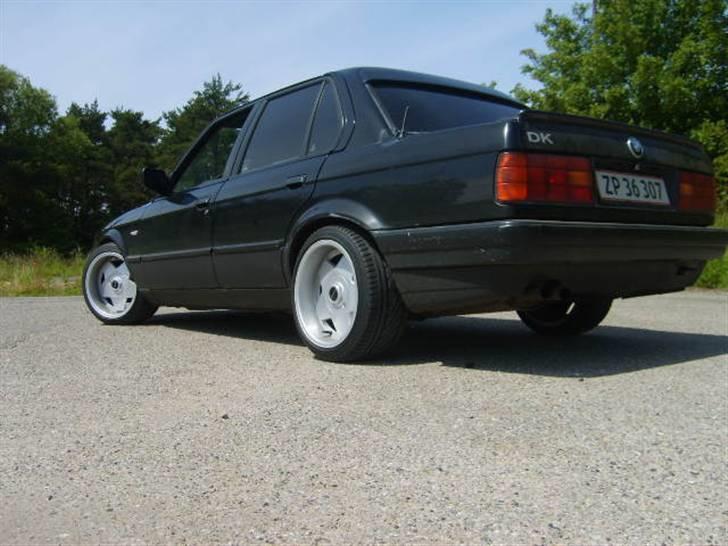 BMW 320i SOLGT billede 6