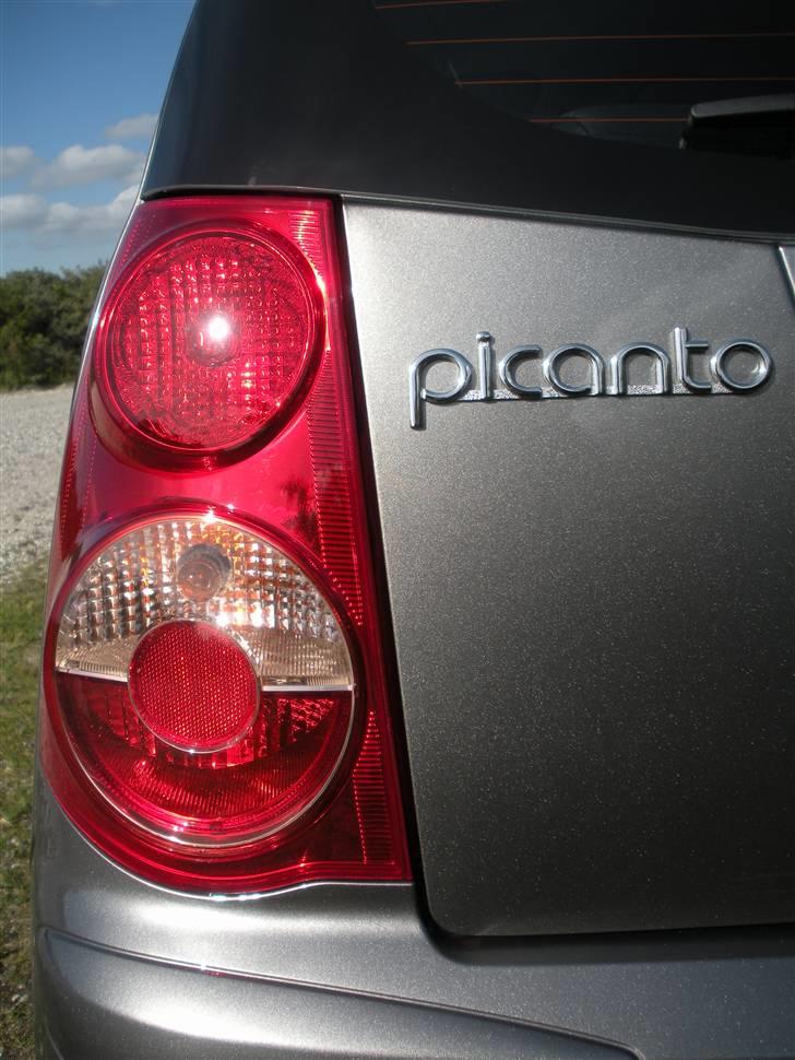 Kia Picanto Active - Den 15. juni 2009. - Og det er baglygterne også.. billede 4