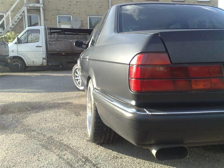 BMW E32 735i **SOLGT** billede 8