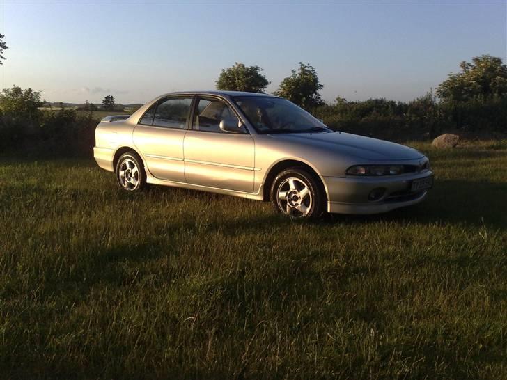 Mitsubishi Galant 2,0 V6 solgt - lidt sjov med paint billede 1