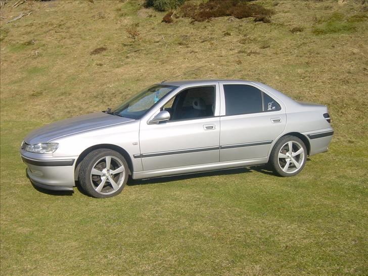 Peugeot 406 Solgt - Sådan så bilen ud da jeg købte den. billede 1
