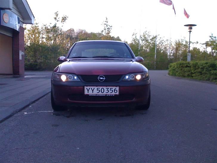Opel Vectra b  SOLGT billede 2