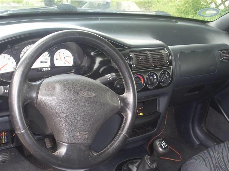Ford Escort.1.8i 16v sport. billede 8