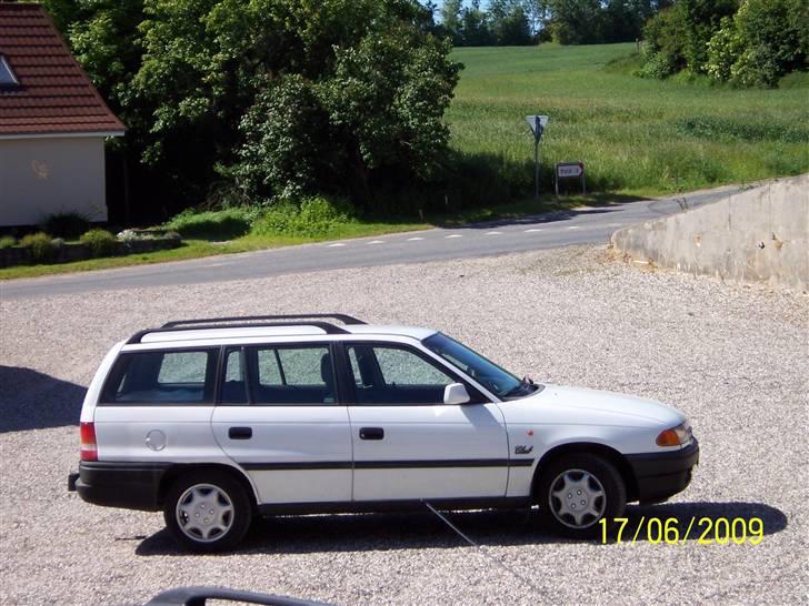 Opel Astra F 1.6i --byttet-- billede 1