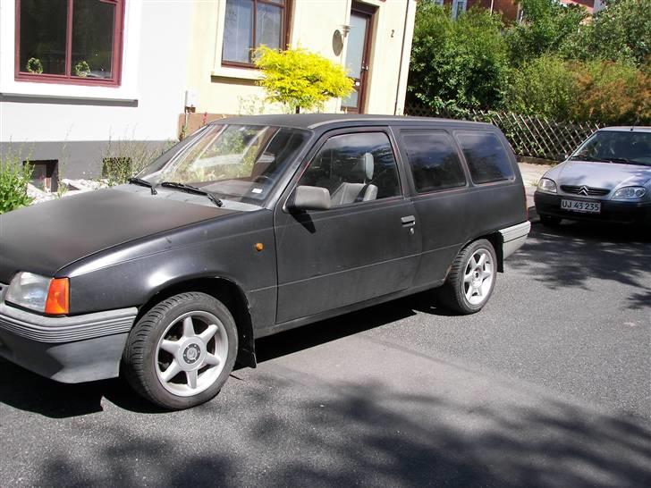 Opel kadett caravan billede 5
