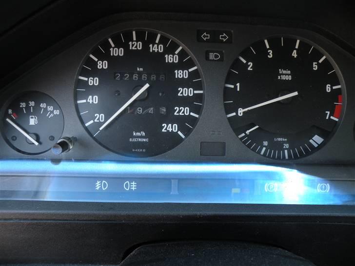 BMW 320 i touring byttet billede 3