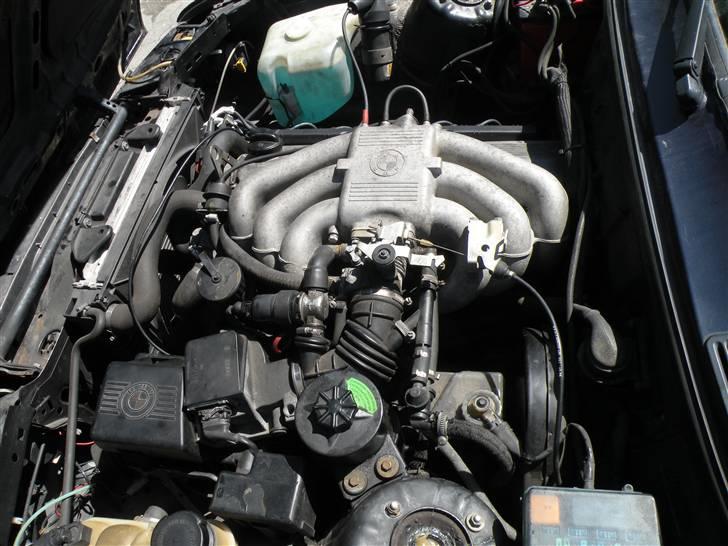 BMW 320 i touring byttet billede 4