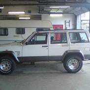 Jeep cherokee solgt 