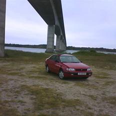 Toyota carina e 2,0 totalskadet