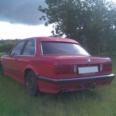 BMW E30 2,0i M-tech l (REPL)