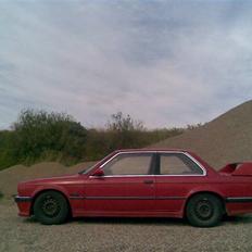 BMW E30 2,0i M-tech l (REPL)