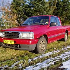Mazda B2500 Acrophobia