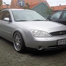Ford Mondeo v6