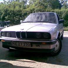 BMW 320i aut