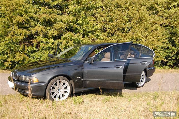 BMW 528i R.I.P [Tidl. bil] billede 2