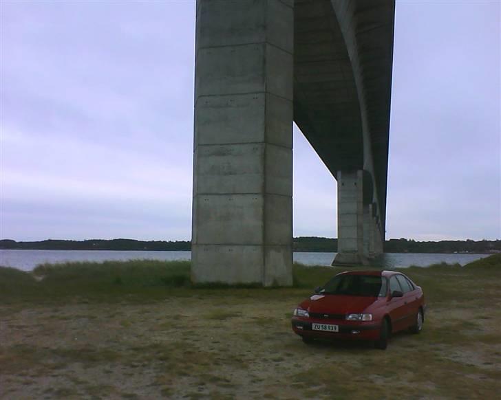 Toyota carina e 2,0 totalskadet billede 5