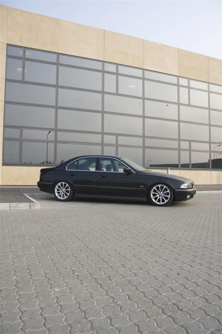 BMW E39 528i billede 8