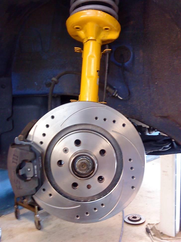 VW Golf 4 - nye bremser..  billede 4