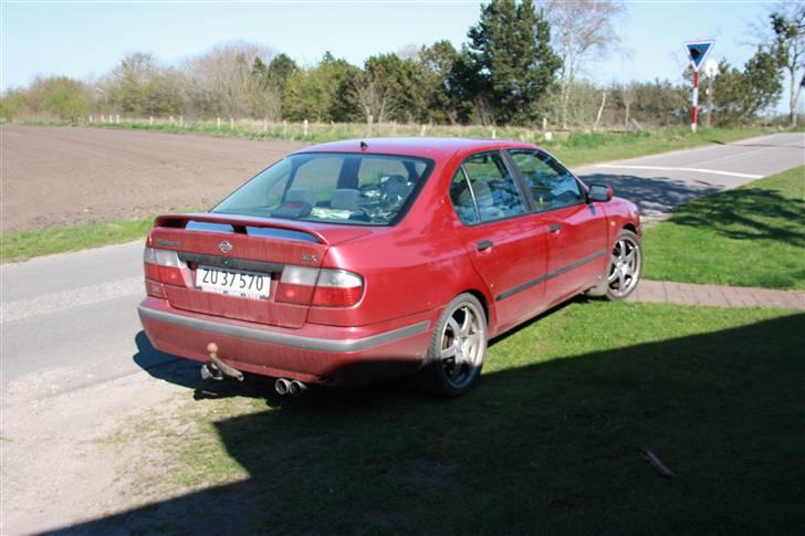 Nissan primera 2,0i slx (byttet) billede 8