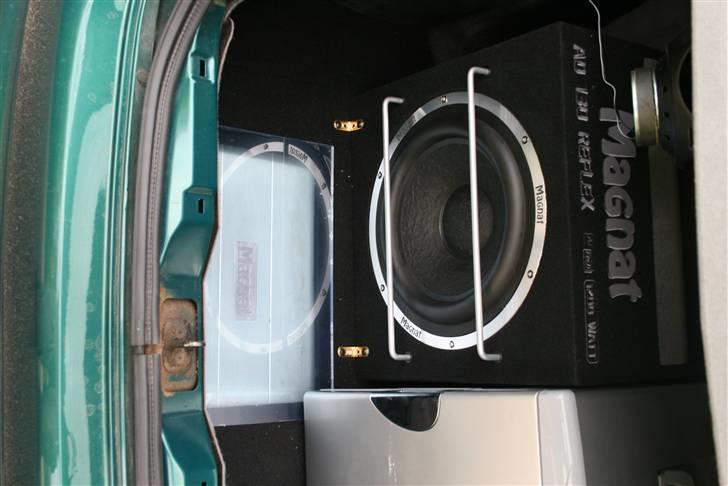 Nissan almera turbo billede 14