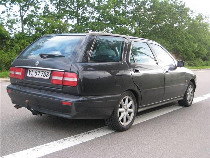 Lancia Kappa SW 2,0 20VT - SOLGT billede 2