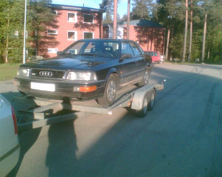 Audi V8 Quattro *"soldt" - hentning af bilen, stakels skoda som træk det 2 tons billede 14