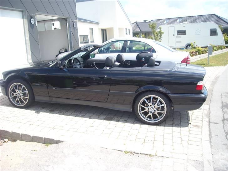 BMW 318 I Cabriolet Solgt billede 12