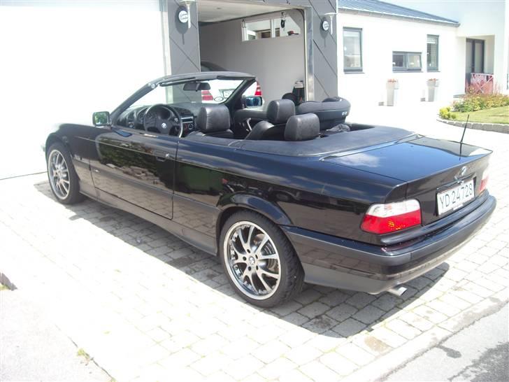BMW 318 I Cabriolet Solgt billede 14