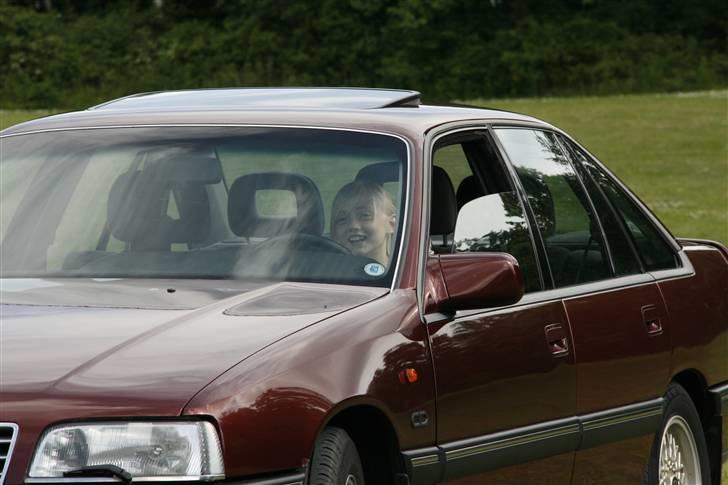 Opel Senator 3.0i   SOLGT! billede 4