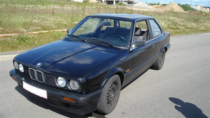 BMW E30 318i ( SOLGT ) billede 4