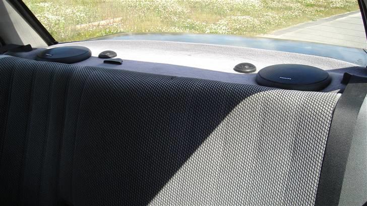 BMW E30 318i ( SOLGT ) billede 9