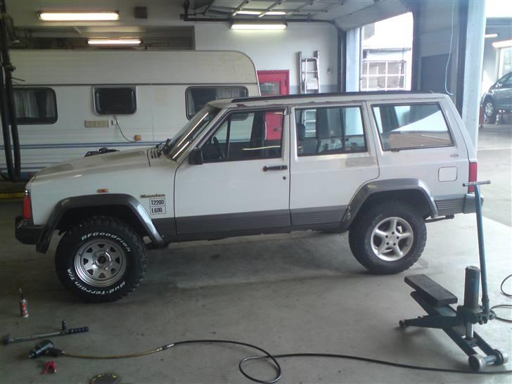 Jeep cherokee solgt  billede 5