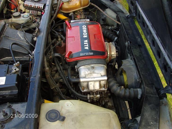 Alfa Romeo 33 1.5 +4WD soldt - Den lækker lille motor, ikke sikker på om er 1.5 eller 1.7ltr, men flytte sig ka den billede 6