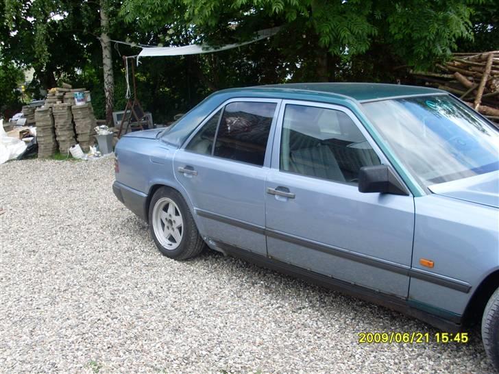 Mercedes Benz 250D `SOLGT billede 10