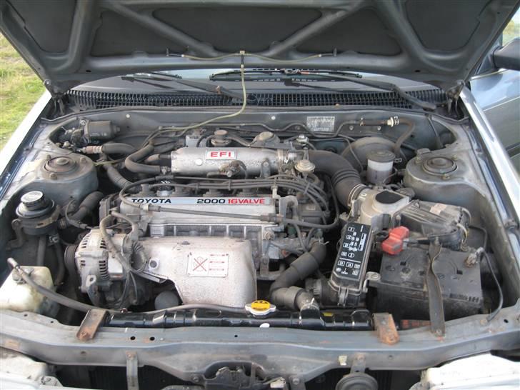 Toyota Carina II  R.I.P - sådan en 128 hk 16 V motor kan sku arbejde :P billede 2