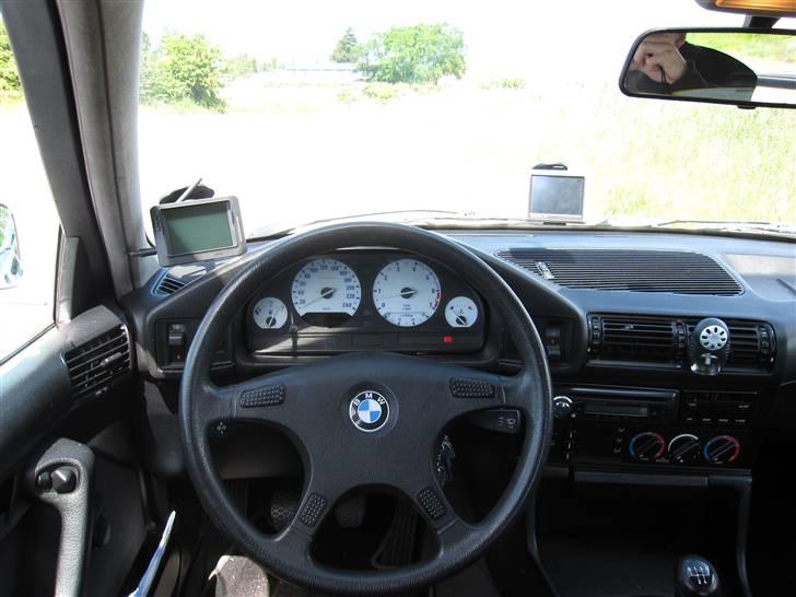 BMW 518I (SOLGT) billede 15