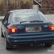 Ford Mondeo 1.8