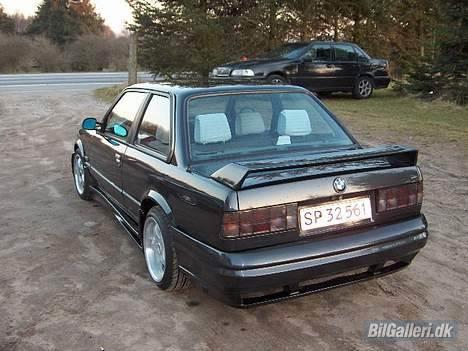 BMW 325i solgt billede 5