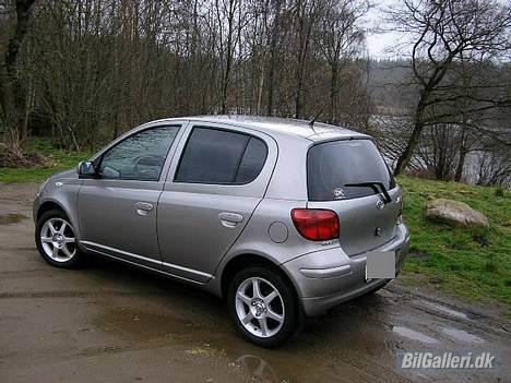 Toyota yaris1,4 D-4D SOUL SOLGT - Nyt billed m solfilm billede 1